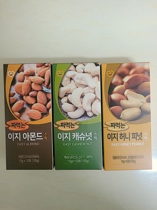 짜먹는 이지견과 짜먹는 이지아몬드, 짜먹는 이지허니피넛, 짜먹는 이지캐슈넛 각 10g X  10포 — 5점을 준 리뷰어가 2021년 3월 올린 사용 사진
