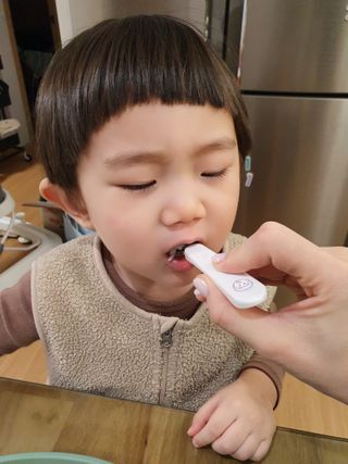 유비맘 스푼포크 케이스 세트 1+1 _컬러랜덤 발송 — 5점을 준 리뷰어가 2021년 1월 올린 사용 사진