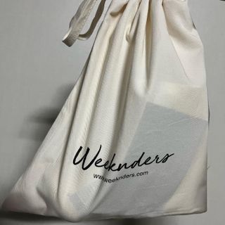 [위켄더스] 끈적임 없이 수분감을 채워주는 핸드& 바디로션 1종 랜덤발송 — 4점을 준 리뷰어가 2022년 5월 올린 사용 사진