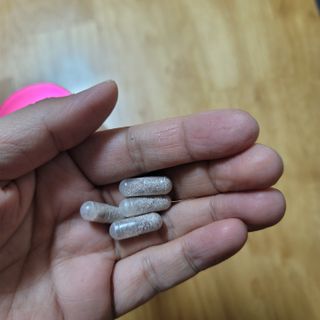 이너셋 허니부쉬 스킨솔루션 캡슐 1개월분 개별인정형 발효허니부쉬! — 4점을 준 리뷰어가 2023년 4월 올린 사용 사진