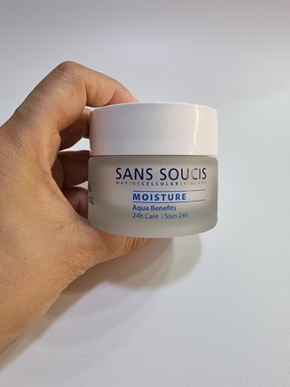 산수시 아쿠아 베네핏 24h 수부지 물광 속건조 수분크림 50ml — 5점을 준 리뷰어가 2021년 7월 올린 사용 사진