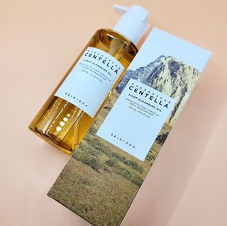 스킨1004 [SKIN1004] 마다가스카르 센텔라 라이트 클렌징 오일 200ml — 5점을 준 리뷰어가 2024년 8월 올린 사용 사진