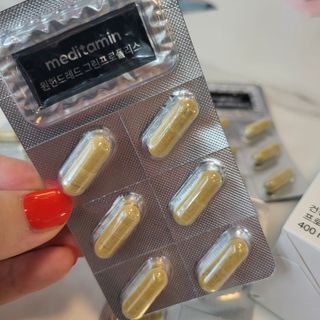 메디타민 원헌드레드 그린프로폴리스 — 5점을 준 리뷰어가 2021년 10월 올린 사용 사진