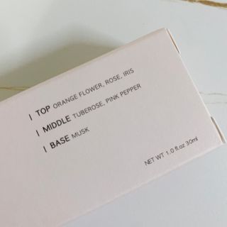 러브모아 향수 고체향수 승무원 고체향수 바르는 향수 니치향수 도손 우드세이지 앤 씨솔트 — 5점을 준 리뷰어가 2023년 1월 올린 사용 사진
