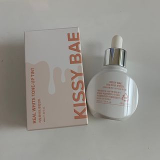 KISSY BAE 키시베이 키시베이 리얼화이트 톤업틴트 — 5점을 준 리뷰어가 2021년 9월 올린 사용 사진