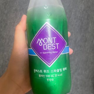 몽베스트 Montbest with Sparkling water Plain 20병 — 5점을 준 리뷰어가 2022년 7월 올린 사용 사진