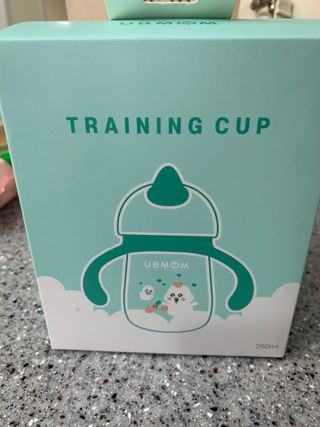 유비맘 트라이탄 코니빨대컵_컬러 랜덤 발송 — 5점을 준 리뷰어가 2021년 3월 올린 사용 사진
