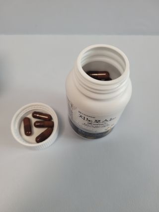 프리마인 홍삼의 강력한 에너지, 이제는 흡수율을 높인 최첨단 캡슐로 간편하게 초고속 충전하세요. — 4점을 준 리뷰어가 2022년 4월 올린 사용 사진