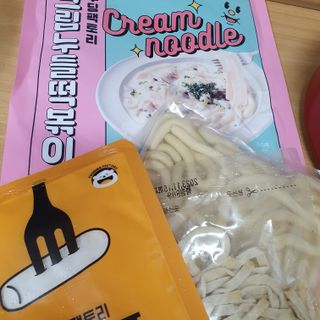 [푸딩팩토리] 로제누들떡볶이 500g / 까르보나라크림누들떡볶이 500g — 5점을 준 리뷰어가 2022년 7월 올린 사용 사진