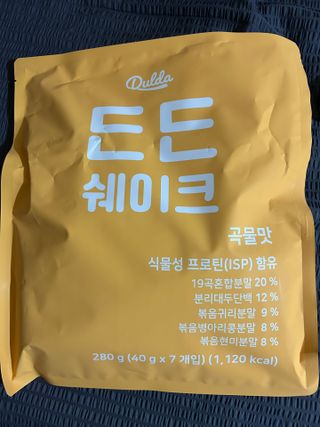 [덜다] 든든 식물성 단백질 쉐이크 40g X 7입 (곡물/딸기) — 5점을 준 리뷰어가 2023년 8월 올린 사용 사진
