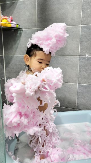 주식회사 권브라더스 [권브라더스] 목욕놀이 필수템, 핑키공주 유아버블클렌저 300ml 대용량 몽글몽글 구름 속 딸기향 — 5점을 준 리뷰어가 2022년 1월 올린 사용 사진