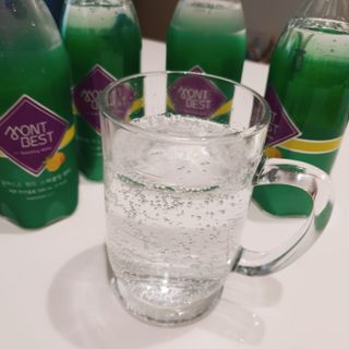 몽베스트 Montbest with Sparkling water Lemon OR Lime 20병(랜덤) — 5점을 준 리뷰어가 2021년 10월 올린 사용 사진