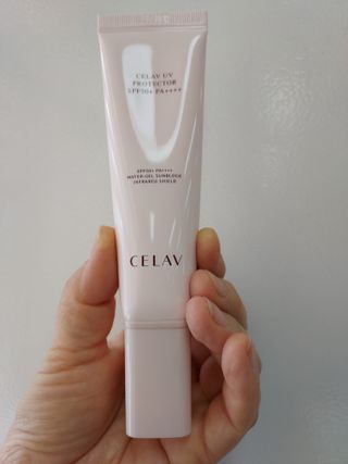 프리마인 선크림만 바꿨을 뿐인데 매일 물 2L챙겨먹고 기초케어 완벽하게 한 물빛피부 완성,셀라브UV프로텍터 — 5점을 준 리뷰어가 2023년 7월 올린 사용 사진