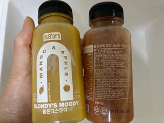 BLENDY'S 핑크 스무디+블론디 스무디 — 4.5점을 준 리뷰어가 2022년 3월 올린 사용 사진