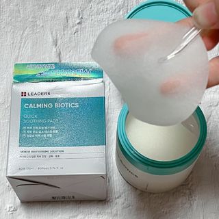 리더스코스메틱 리더스 카밍 바이오틱스 퀵 수딩 패드 — 5점을 준 리뷰어가 2022년 8월 올린 사용 사진