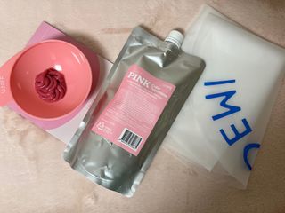 [유니프] 헤어 샤이니 핑크 컬러 트리트먼트 500g — 2.5점을 준 리뷰어가 2023년 12월 올린 사용 사진