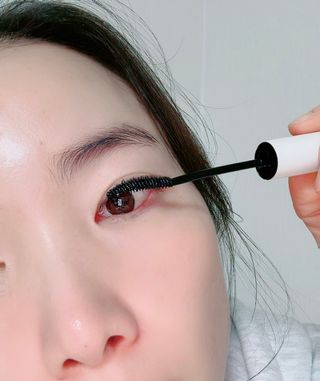 더소설 소설 블랙아이래쉬 세럼 10g(SOSEOL BLACK EYELASH SERUM 10g) — 4점을 준 리뷰어가 2023년 12월 올린 사용 사진