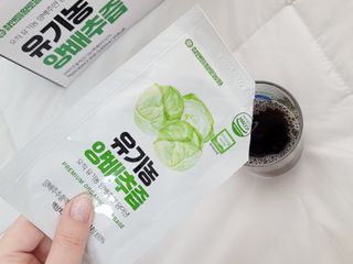 참앤들황토농원 국내산 유기농 양배추를 그대로 담은,  유기농 양배추즙  80ml X 30포 1박스 — 5점을 준 리뷰어가 2023년 4월 올린 사용 사진