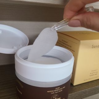 산다화 비타민씨 화이트닝 토너 패드 — 5점을 준 리뷰어가 2023년 5월 올린 사용 사진