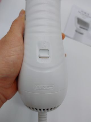 아베크 펫 강아지 고양이 애견 에어 브러쉬 드라이기 올인원 — 4점을 준 리뷰어가 2021년 7월 올린 사용 사진