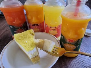 탐라원 제주의 맛, 몬딱주스 4종세트 - 한라봉몬딱주스, 천혜향몬딱주스, 청귤에이드, 당근몬딱주스 — 3점을 준 리뷰어가 2021년 7월 올린 사용 사진