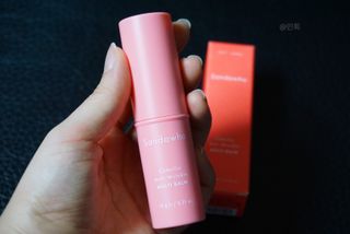 스킨큐어 산다화 카멜리아 안티 링클 멀티밤 — 5점을 준 리뷰어가 2022년 3월 올린 사용 사진