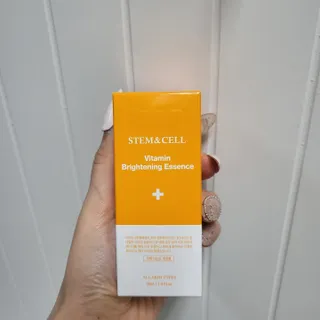 체르엠 스템앤셀 비타민 브라이트닝 에센스 30ml 1개 — 5점을 준 리뷰어가 2022년 2월 올린 사용 사진