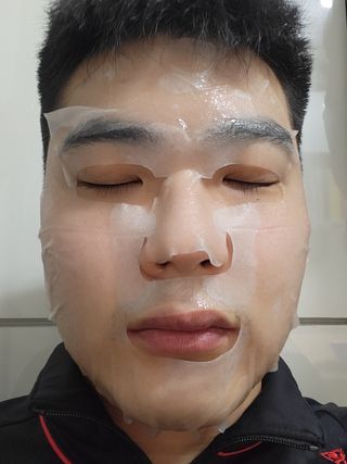 체르엠 그린 케비어 더블워터 마스크팩 5매입  2팩 — 5점을 준 리뷰어가 2021년 12월 올린 사용 사진