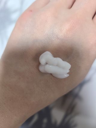 카프리나 산양밀크 모이스춰라이징 바디로션 350ml(라벤더향) — 5점을 준 리뷰어가 2023년 5월 올린 사용 사진
