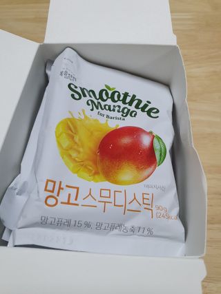 [복음자리] 바리스타 패키지 2종 랜덤발송 (딸기스무디 스틱+샤인머스캣에이드 or 망고스무디+자몽에이드) — 5점을 준 리뷰어가 2022년 6월 올린 사용 사진