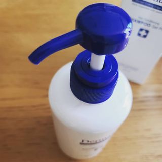 더마힐 헤어 컨디셔닝 샴푸 500ml 3종 중 택1 — 4.5점을 준 리뷰어가 2021년 4월 올린 사용 사진