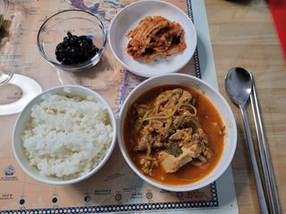 소담스퀘어 상암 궁중해물탕조씨집 백년가게 조씨집 팔뚝탕1인분550g — 5점을 준 리뷰어가 2022년 12월 올린 사용 사진