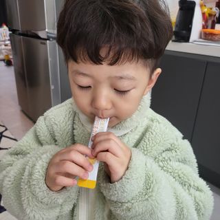 [이뮤니티플러스]우리아이 면역오키, 건강오키 _ 키즈오키 어린이홍삼 10포 1box — 5점을 준 리뷰어가 2022년 1월 올린 사용 사진