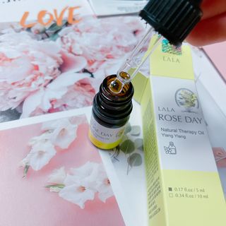 라라로즈데이 시즌2 천연 아로마오일 Y존 케어 속옷향수 이너퍼퓸 5ml  여성의 자존감을 UP시키자 — 5점을 준 리뷰어가 2021년 8월 올린 사용 사진