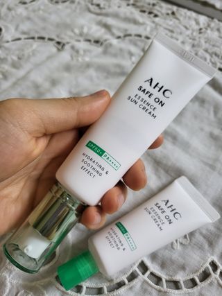 [AHC] 세이프온 에센스 선크림 올리브영 스페셜 증정 기획세트 — 5점을 준 리뷰어가 2022년 6월 올린 사용 사진