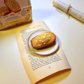 [메종콜리브리] 프랑스 마들렌 메종콜리브리 레몬 마들렌 2팩 — 5점을 준 리뷰어가 2022년 3월 올린 사용 사진