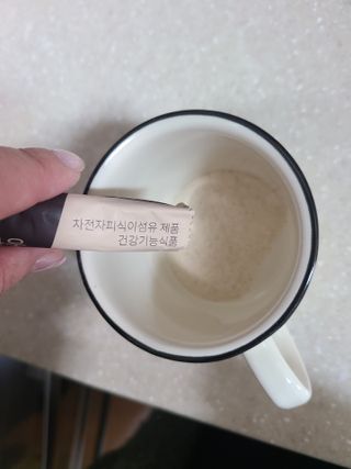 슬림플래닛 차전자피 식이섬유 이지아웃 — 4.5점을 준 리뷰어가 2021년 3월 올린 사용 사진