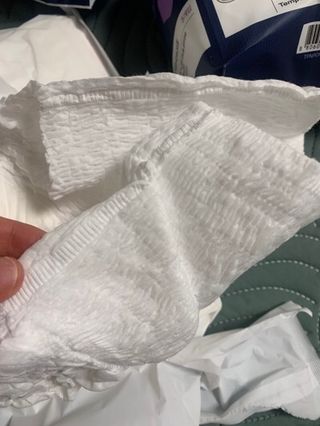 N[템포 ] 패드 내추럴 순면 입는 오버나이트 5P * 2개 — 5점을 준 리뷰어가 2024년 2월 올린 사용 사진