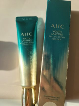 [NEW 탄력유턴 아이크림] AHC 유스 래스팅 리얼 아이크림 포 페이스 — 5점을 준 리뷰어가 2021년 1월 올린 사용 사진