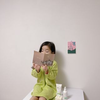 mom e 맘이 내추럴 베이비 케어 크림+바디오일 — 5점을 준 리뷰어가 2021년 1월 올린 사용 사진