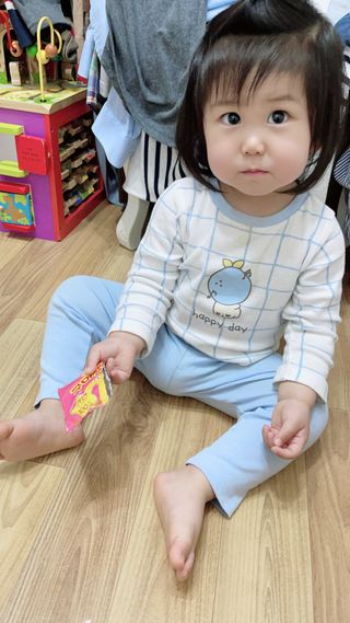 브이푸드 야쿠르트 구미젤리 — 5점을 준 리뷰어가 2021년 4월 올린 사용 사진