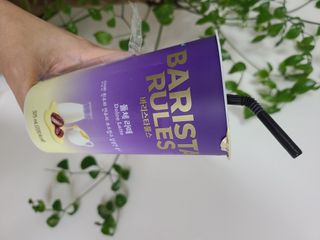 바리스타룰스 돌체 라떼 — 3.5점을 준 리뷰어가 2023년 4월 올린 사용 사진