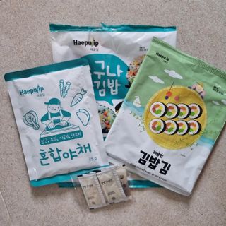 해풀잎 누구나 김밥*1ea [(혼합야채 35g *1ea,  김밥김 (5g, 5ea),  양념간장 (6g, 5ea), 참기름(5g, 2ea)] — 5점을 준 리뷰어가 2022년 8월 올린 사용 사진
