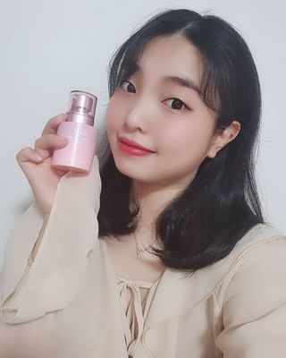 AHC 아우라 시크릿 톤업 벨벳 — 5점을 준 리뷰어가 2021년 4월 올린 사용 사진