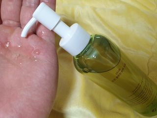 스킨큐어 산다화 순한 클렌징 동백 오일 200ml — 5점을 준 리뷰어가 2023년 3월 올린 사용 사진