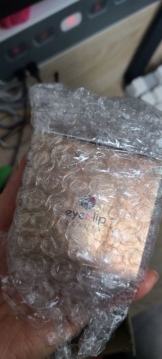 아이앤립 / EYENLIP 아이앤립 24K 골드 N 펩타이드 앰플 크림 — 5점을 준 리뷰어가 2021년 4월 올린 사용 사진