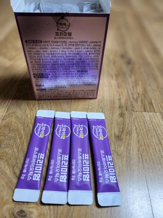 [유산균] 오마이락 프리미엄 포스트바이오틱스 30P — 5점을 준 리뷰어가 2022년 11월 올린 사용 사진