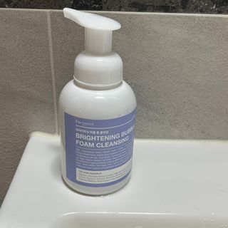 약손명가코스메틱 에오스보떼 브라이트닝 버블 폼 클렌징 300ml — 4점을 준 리뷰어가 2021년 12월 올린 사용 사진