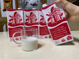 락티노브 프랑스에서 온 프리미엄 우유 래드바쉬 멸균우유 1L x 4개 — 5점을 준 리뷰어가 2021년 11월 올린 사용 사진