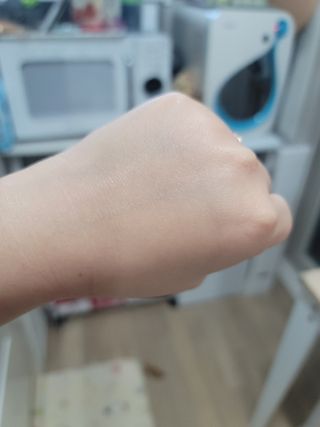 김정문알로에 큐어 큐어 알로에 리프레쉬 젤리 세럼, 큐어 알로에 하이드로 젤리 크림 — 3.5점을 준 리뷰어가 2021년 4월 올린 사용 사진